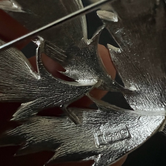 Vintage 1970's Trifari silver Tone Fire Flame Brooch Pin and earrings - Picture 7 of 7